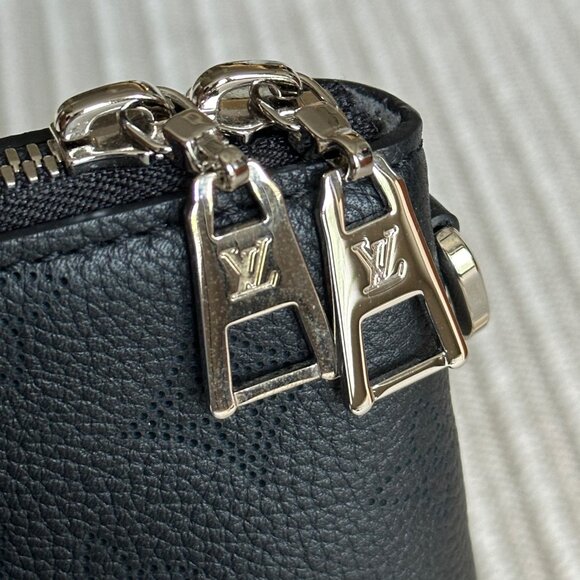 Louis Vuitton Haumea Mahina Noir Satchel Shoulder Bag - Picture 7 of 15